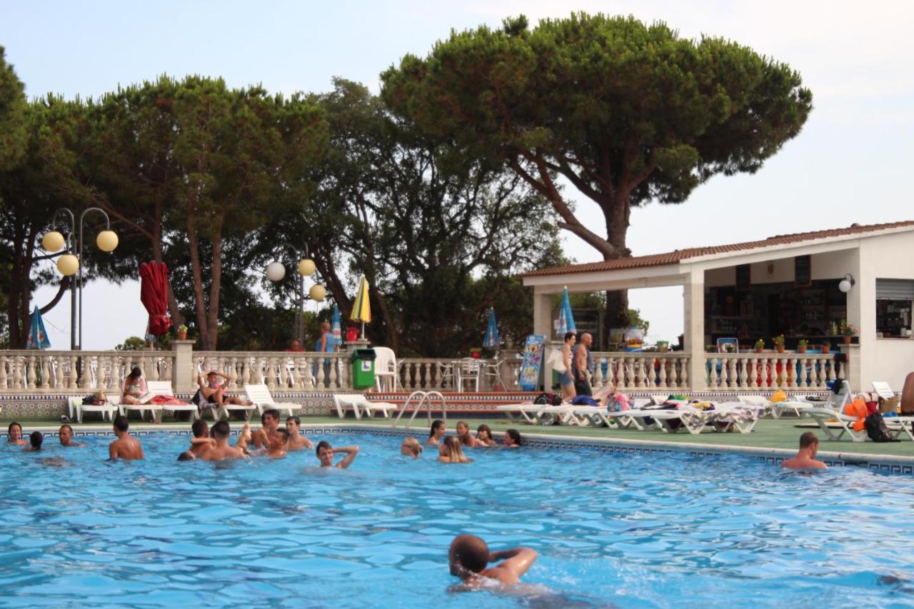 Camping Roca Grossa Calella Dış mekan fotoğraf