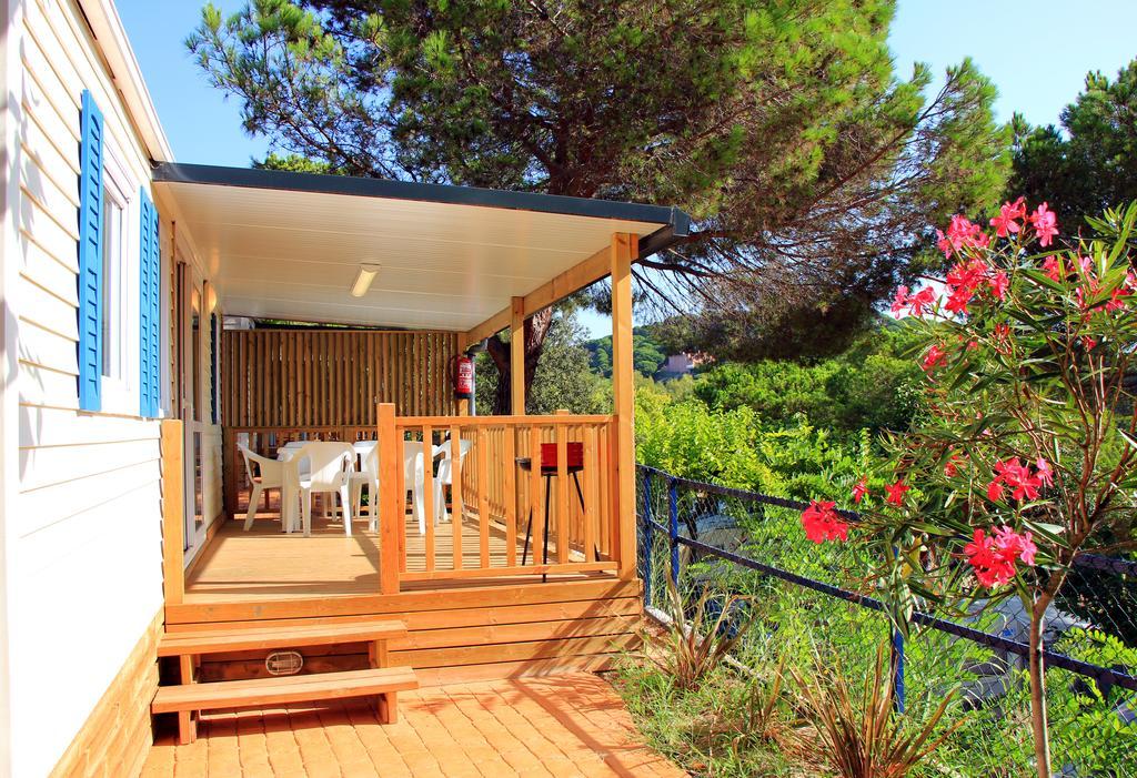 Camping Roca Grossa Calella Oda fotoğraf
