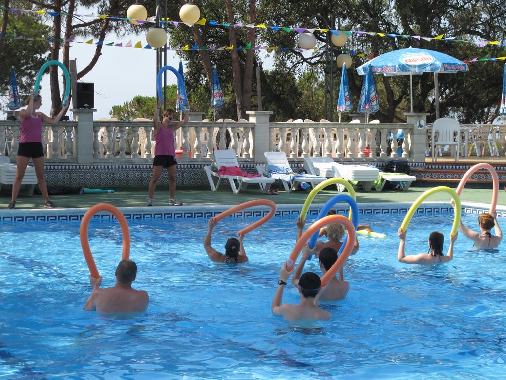 Camping Roca Grossa Calella Dış mekan fotoğraf